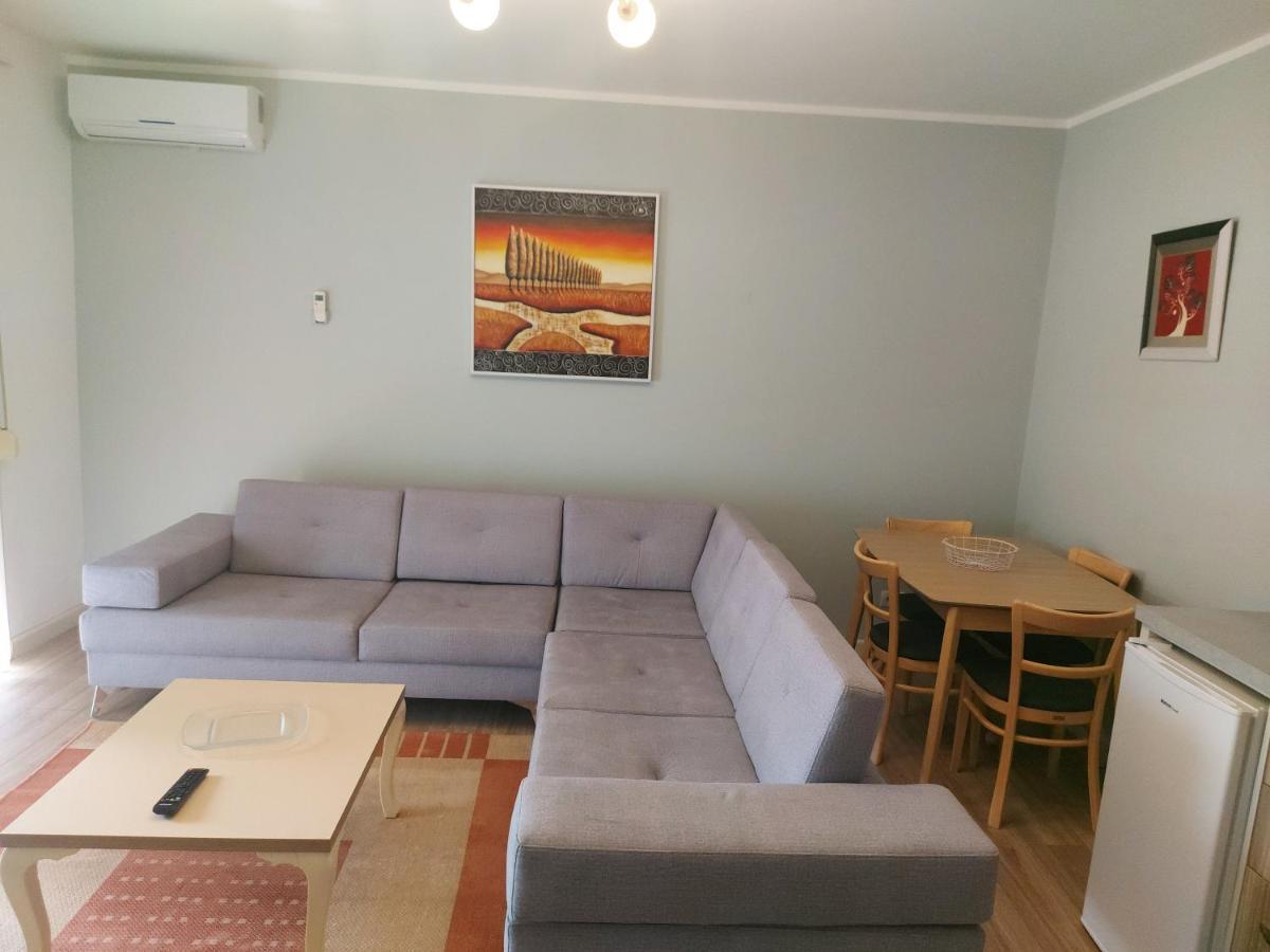 Bral Apartment 6 Dıraç Dış mekan fotoğraf