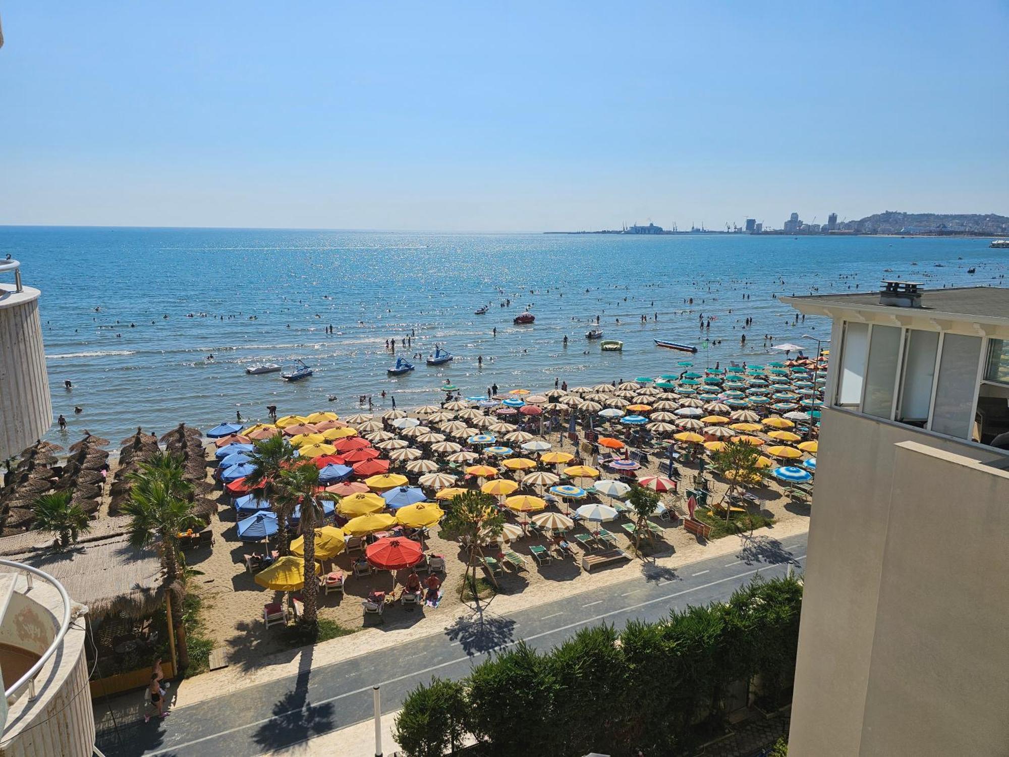 Bral Apartment 6 Dıraç Dış mekan fotoğraf